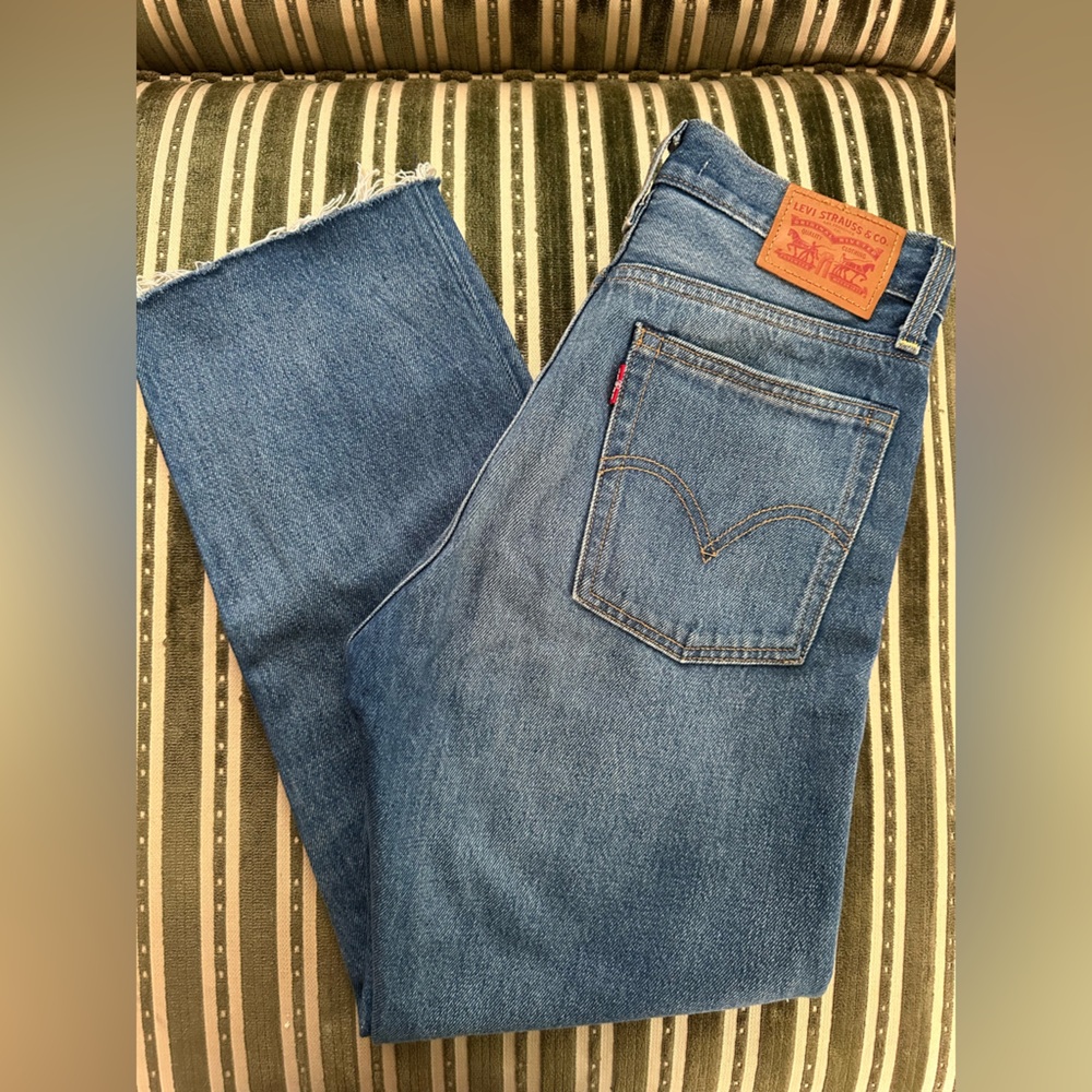 Levi's Women’s Classic Denim Straight Jeans
